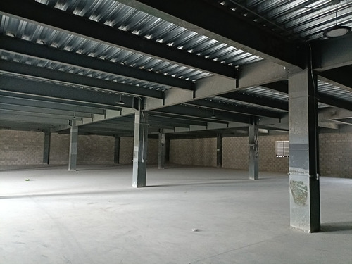 Ya No Vayas Hasta Cuatitlan, Bodegas En Calz. Vallejo Nuevas, Esquina Autopista Naucalpan Ecatepec