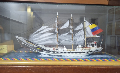 Modelismo Naval: Maqueta Del Buque Escuela  Simón Bolivar 