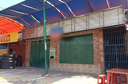 En Alquiler Maravilloso Y Remodelado Local Comercial Al Este De Barquisimeto, - 2 4 2 4 2 0 7- Ideal Para Desarrollar Negocio  Farmaceutico, Maritza, Alto Trafico Vehicular Y Peatonal, Lucena.-