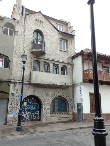 Imagen 2 de 12 de Gran Casona Barrio Esmeralda