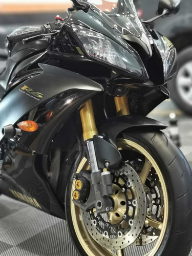 Yamaha R6