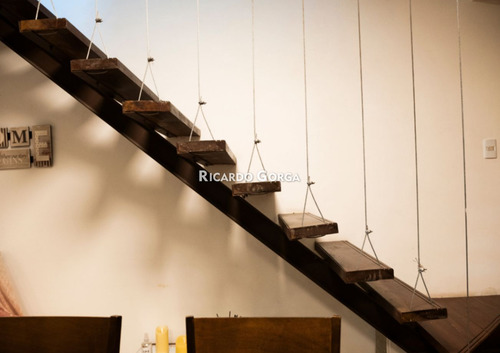 Casa En Venta De 3 Dormitorios Cocheras Terraza En Prado
