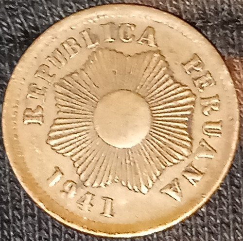 Dos Monedas De 2 Centavos