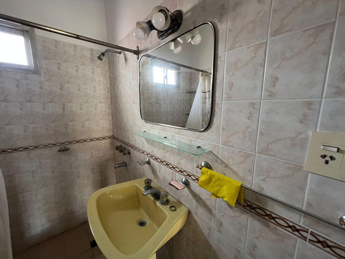 Venta Casa 2 Dormitorios Costa Azul Con Cochera