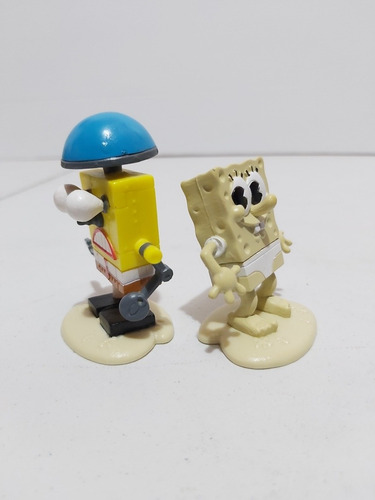 Bob Esponja Robot Y Un Chico Blanco Y Apretado De Just Play (Usado)