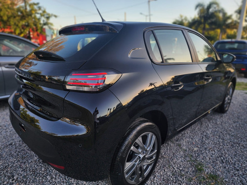 Peugeot 208 1.6 Allure At