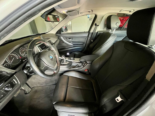 BMW 320i 2.0 Active Flex Aut. 4p