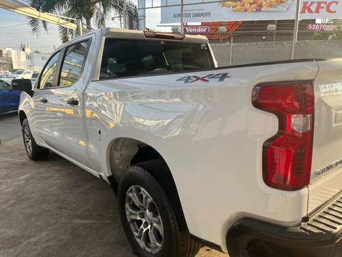 Chevrolet Silverado 4.3 2500 DOB CAB 4X4