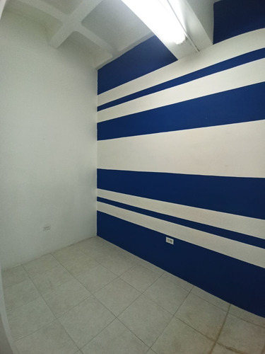 Imagen 6 de 10 de Venta De Local Comercial - C C Vasconia - Los Teques