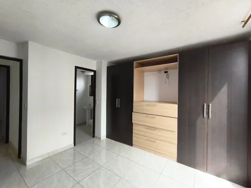 Apartamento En Arriendo En Prados Del Norte. Cod A30781