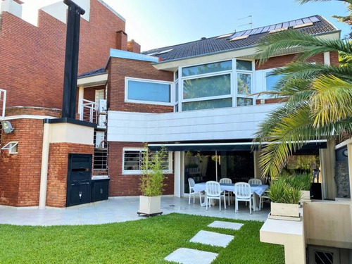 Impecable Casa En Martinez De Libertador Al Rio.