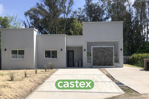 Casa En Venta A Estrenar Desarrollada En Una  Planta En La Cañada De Pilar