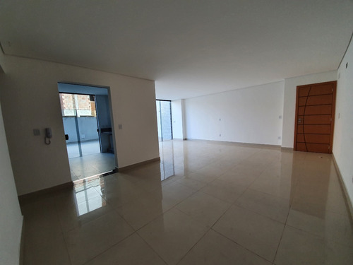 Área Privativa De Três Quartos Com Suíte E Closet - 7869