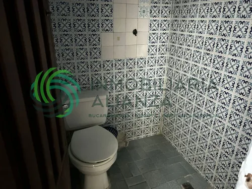 Casa En Venta En La Universidad. Cod V61643