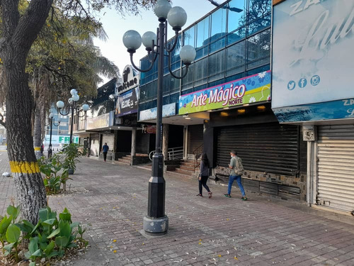 Centro Comercial En Venta. Av. Bolívar.ar Solo Clientes