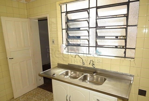 Casa A Venda Com 2 Quartos Bairro Centro Em Florianopolis. - V-81253