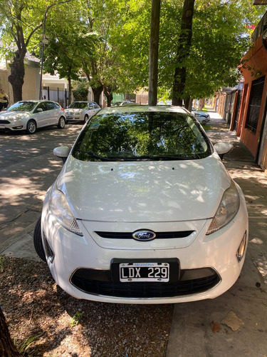Ford Fiesta Kinetic 1.6 Design 120cv Titanium