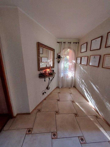 Imagen 7 de 30 de Casa Chilena En Condominio Central
