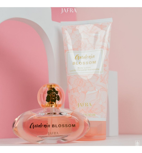 Perfume Gardenia Blossom Set Con Loción Corporal (mía Jafra)