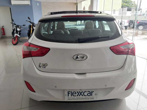 Imagem 3 de 15 de Hyundai I30 _4p_ 2015