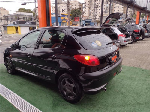 Imagem 4 de 10 de Peugeot 206 1.4 Feline 8v