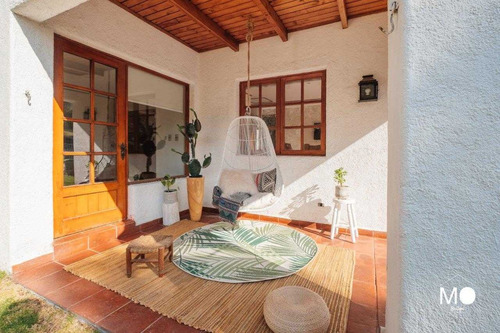 Gran Casa Familiar En La Falda Del Cerro Pochoco!!!