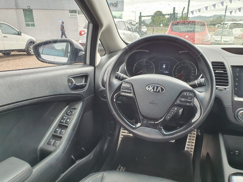 Kia Cerato Pro 2nd Zenith 1.6 2019 Foq807