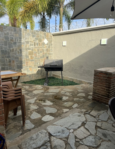 Townhouse En Manantial Conjunto Aguamanil