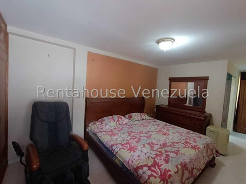 Vendo Casa En Urbanización El Castaño, Código 25-7117 Cm Leer Descripción