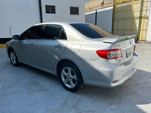 Imagen 6 de 18 de Toyota Corolla Gli 25 Aniversario