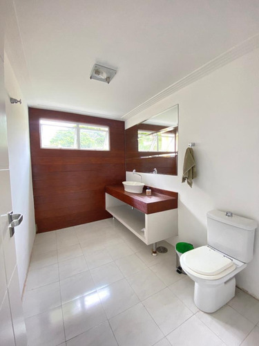 Fl06 - Vendo Casa Reformada - 4 Suítes