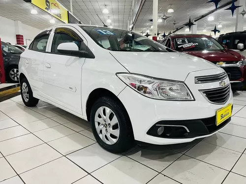 Carros e Caminhonetes Chevrolet Onix Branco 6