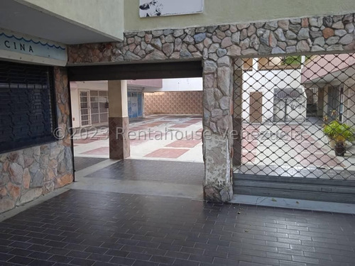 En Av. ''montes De Oca'', Urb. ''padre Alfonso'', Valencia, Local Comercial, Eloisa Mejia 24-13715