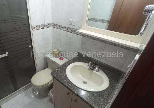Apartamento Alquiler En La Urbina 25-19305