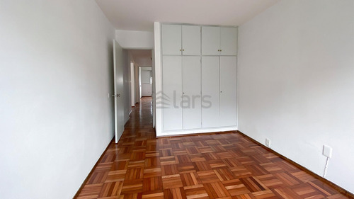 Apartamento En Alquiler / Punta Carretas - Inmobiliaria Lars