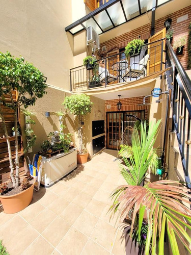 Imagen 10 de 30 de Excelente Triplex Con Cochera, Jardin Y Pileta !!! - Almagro