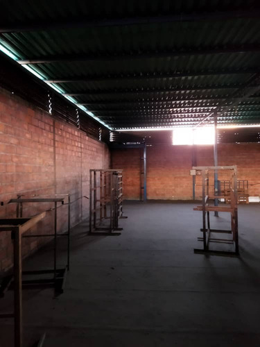 Imagen 10 de 14 de Local En Venta /// 04243733107 Trillo Abilio
