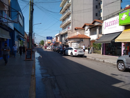 Imagen 3 de 4 de Local Comercial En Venta Sobre Calle Rivadavia, Pilar Centro