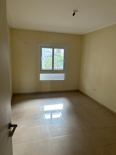 Departamento En Av. Avellaneda Al 600