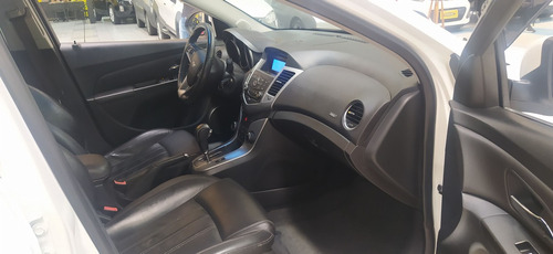 Chevrolet Cruze 1.8 LT 16V SEDAN