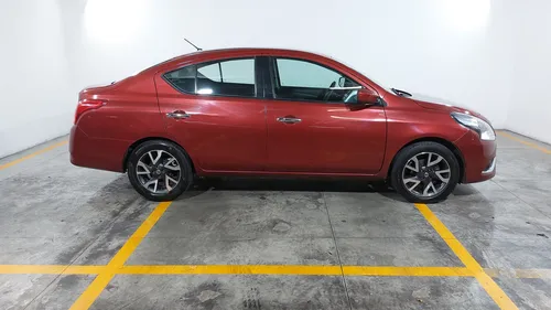 Nissan Versa 1.6 Advance
