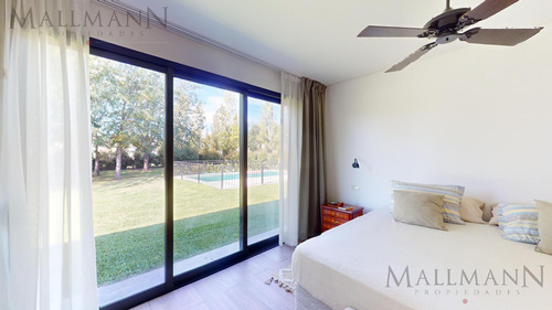Casa En Venta. 4 Dormitorios En Suite. Estancias Golf