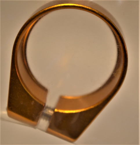 Abraçadeira De Selim Cly  De Alum.34.9mm Dourado