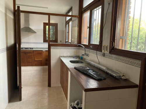 Venta Casa Con Renta Carrasco 4 Dormitorios Jardin Piscina Destino Vivienda Oficina Desarrollo Comer