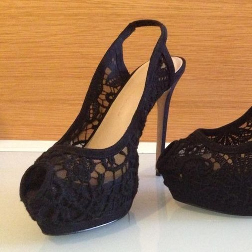 Bellas, Modernas Sandalias Zara Torchon Negro, $55  Talla 40