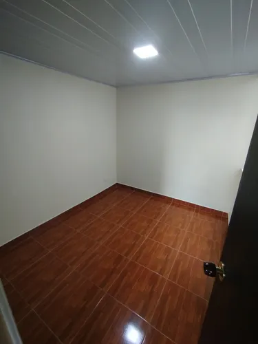 Apto 3 Alcobas,1 Baño,cocina Semi Integral,sala Comedor.