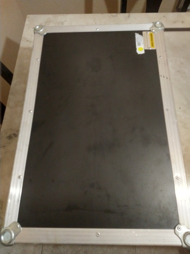 Mesa De Som Mackie Profx22 Com Equalizador E Efeito