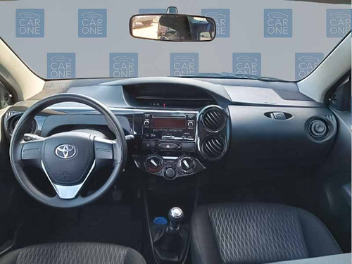 Toyota Etios 1.5 X MT6 4P