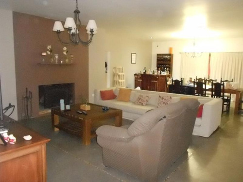 Imagen 6 de 8 de House - Barrio Parque Leloir