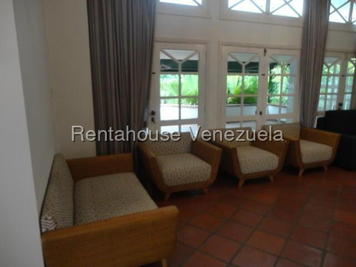 Casa En Alquiler, Valle Arriba - Marigreys Blanco - #25-21277